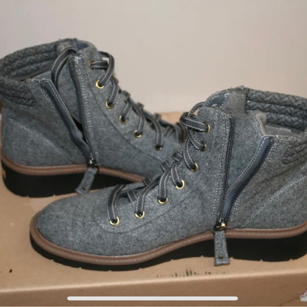 Dr. Scholl's Shoes Women's Little Wild Ankle Boot 9.5M, Grey (fits more like 9)